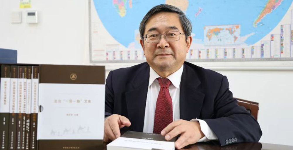 专访莫纪宏：树立法治在治国理政中的权威地位