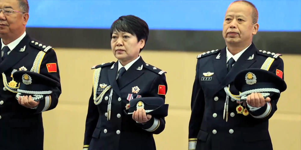 “012642”一个属于三个人的警号