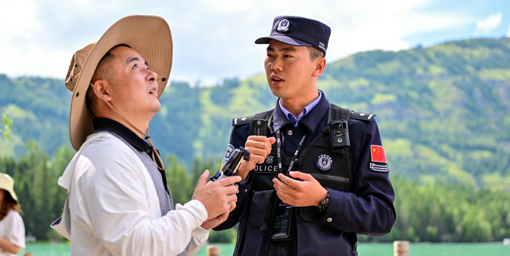 喀纳斯边境派出所：“景中警”让守护充满“温度”