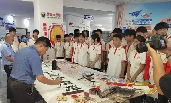 笔藏风骨 心蕴善德&mdash;&mdash;记滕州书法名家龙兴顺先生