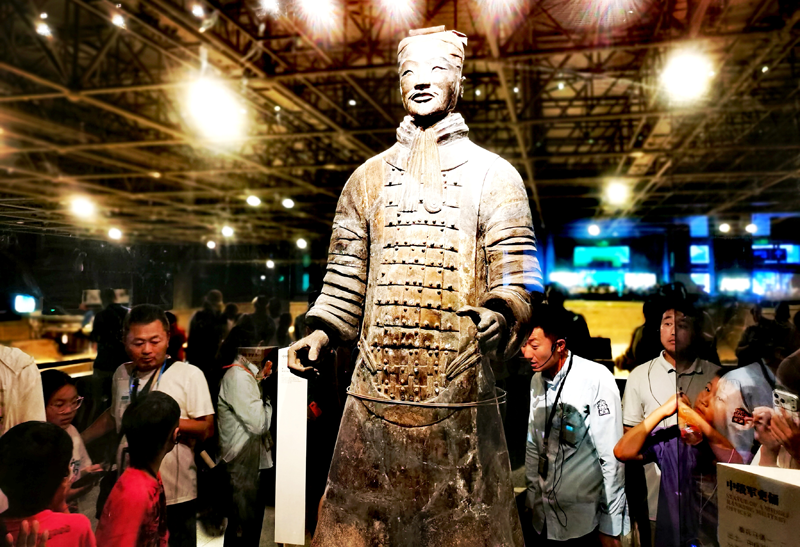 铁甲凝风骨 陶俑载千秋！致敬秦始皇陵铠甲武士俑